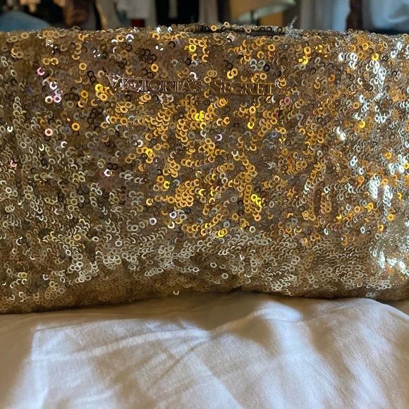 Victoria's Secret Sparkling Gold Sequin Bag - Picture 1 of 6
